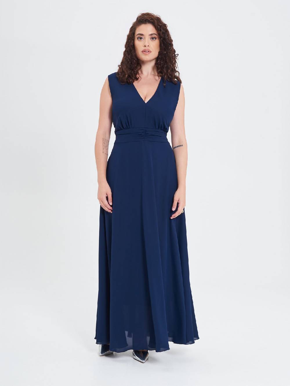 Rinascimento Abito Curvy Lungo In Saldo