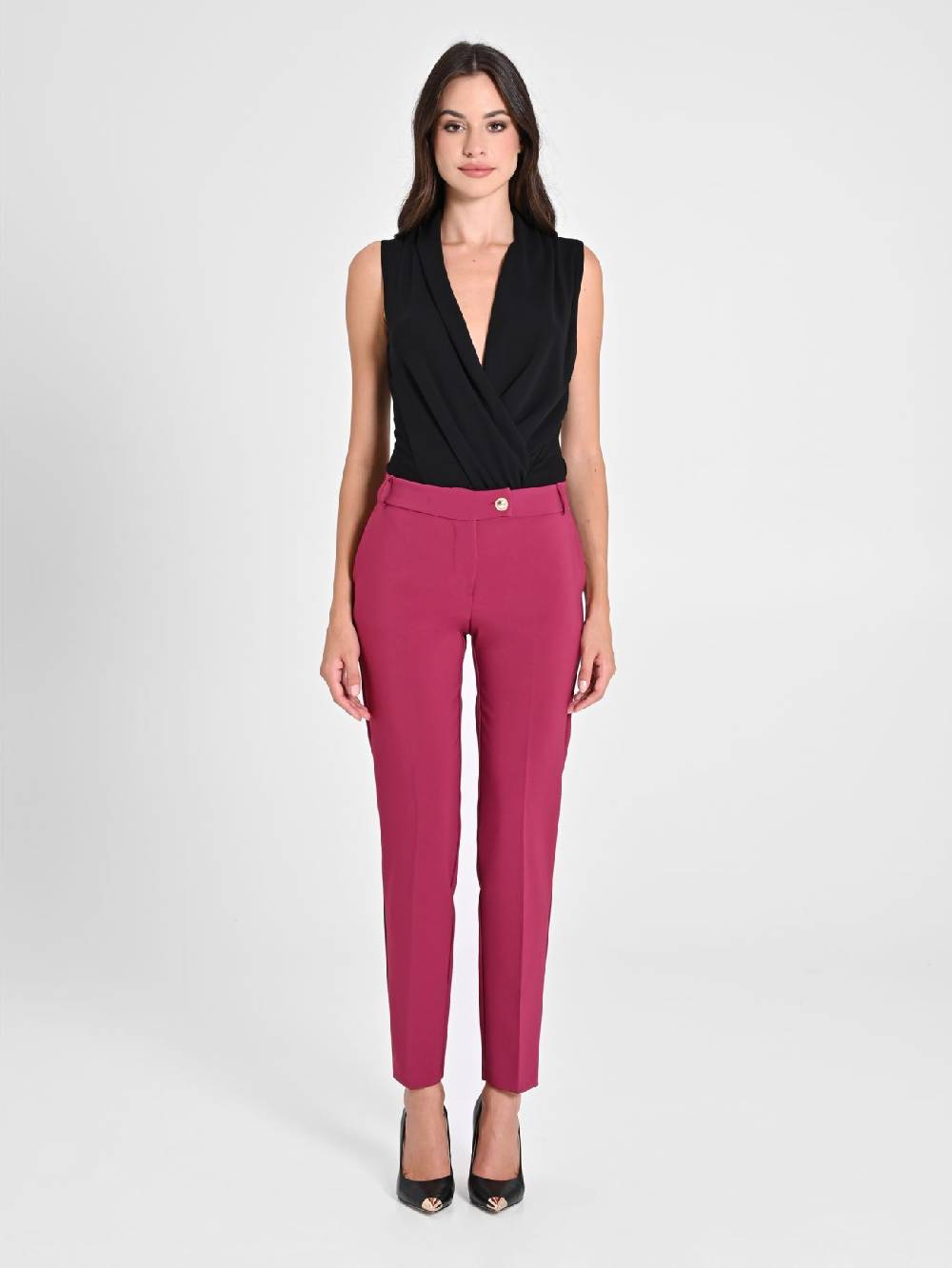 Rinascimento Pantaloni Straight in Tessuto Tecnico Bordeaux Offerta Pasqua