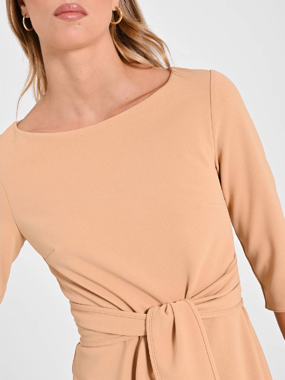 Rinascimento Tubino Beige Nastri Smaltimento dello stoccaggio