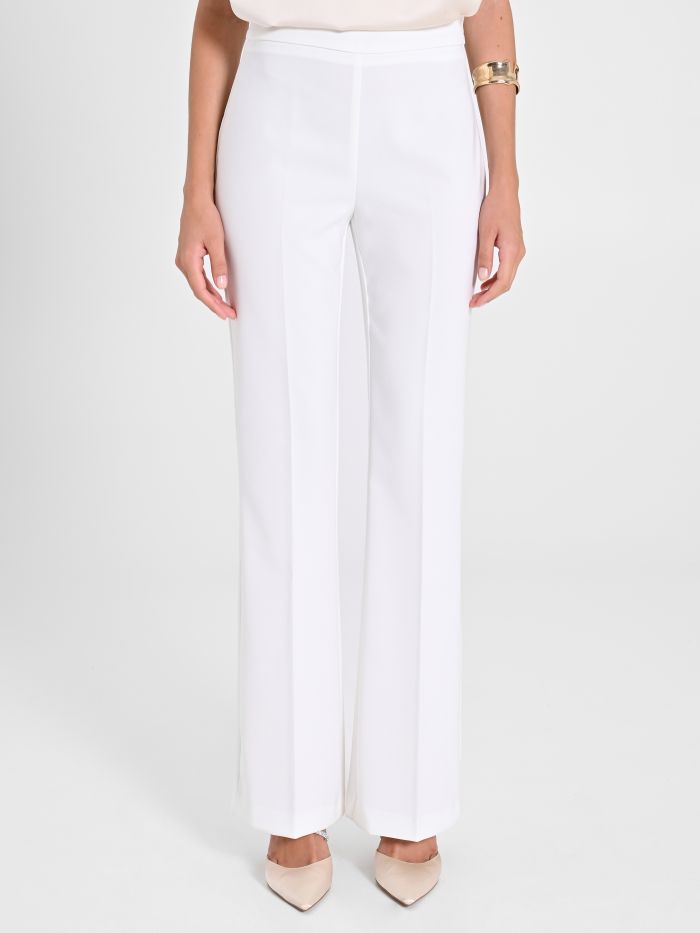 Rinascimento Pantaloni Mid Flared in Tessuto Tecnico Bianco Qualità Garantita