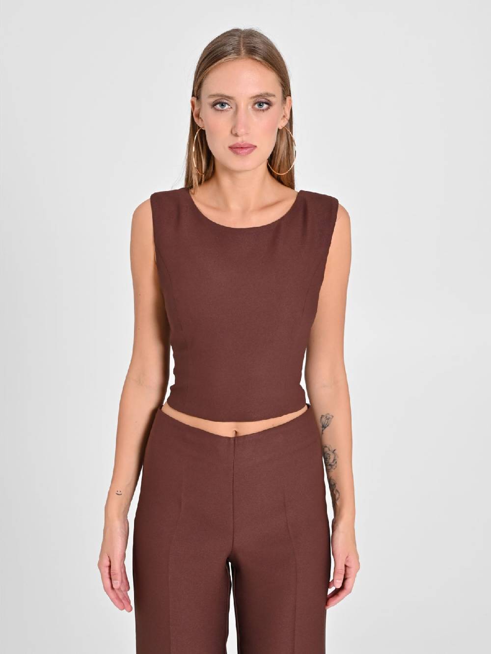 Rinascimento Top in in Envers Satin Marrone Offerta esclusiva