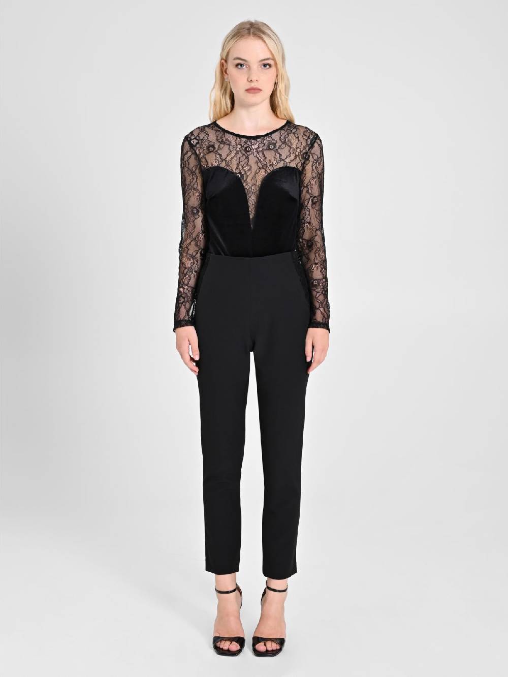 Rinascimento Body in Pizzo e Velluto Nero Lightning offer