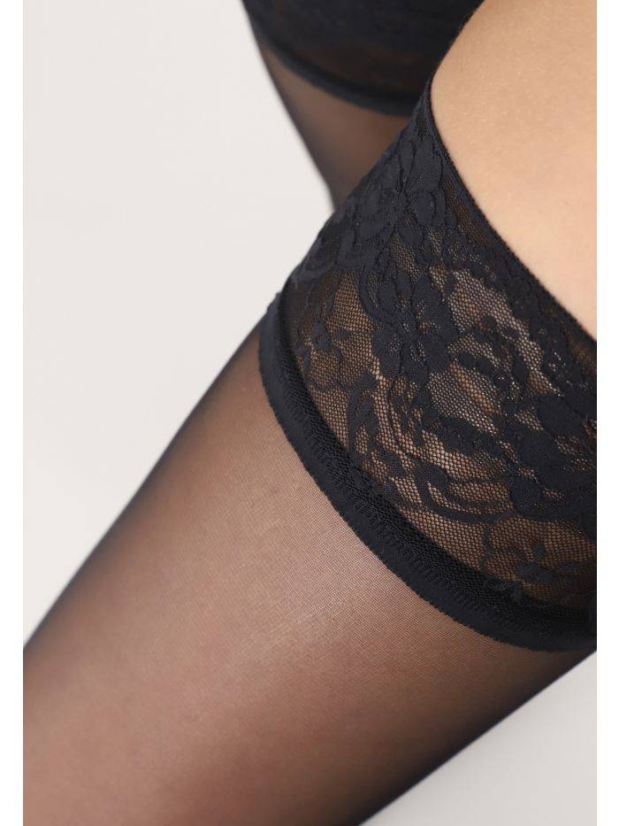 Rinascimento Autoreggente Velata Soiree 15 Denari Oroblù per Rinascimento ACQUISTA ORA