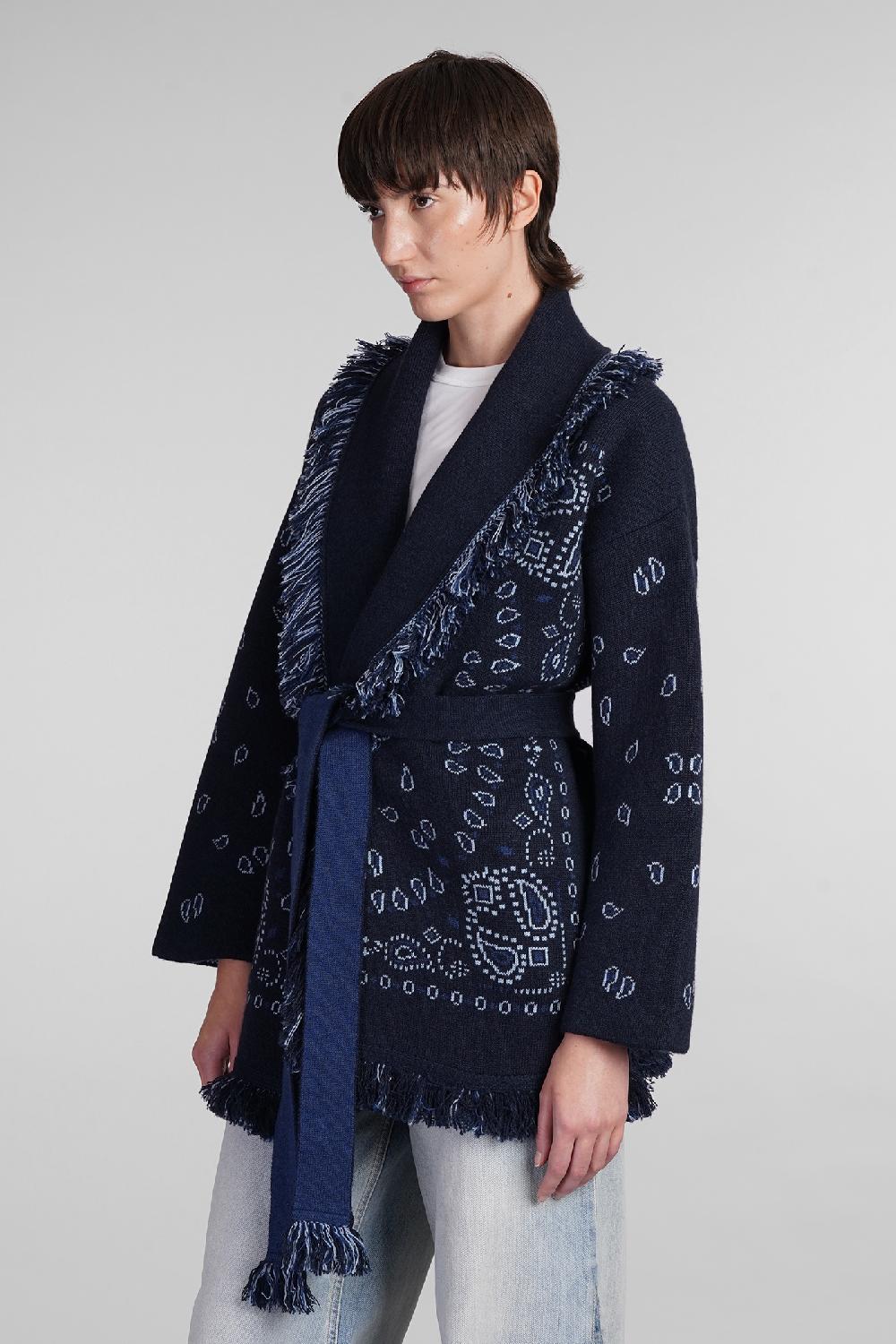 Deliberti Alanui Cardigan in cashmere blu cod. 408020 - Deliberti The Luxury Shopping Presa