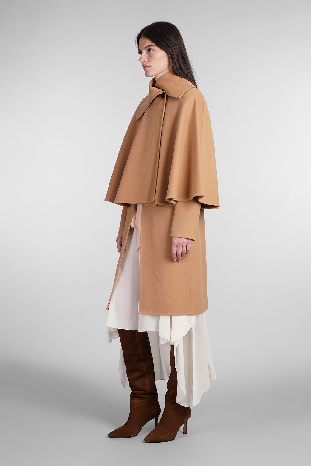 Deliberti Chloé Cappotto in lana e cashmere cammello cod. 404207 - Deliberti The Luxury Shopping Presa