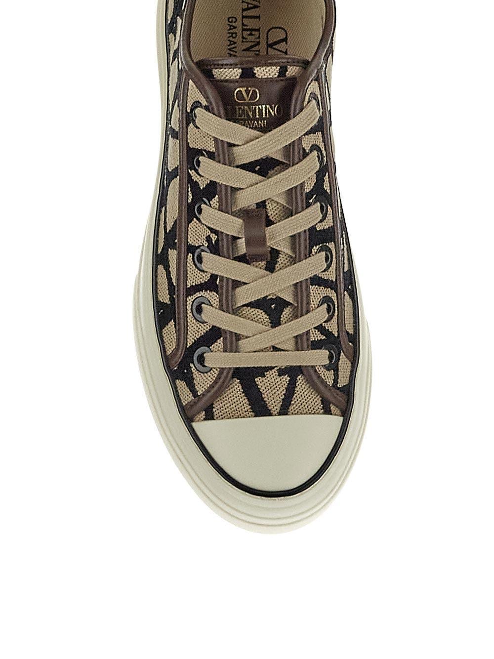 Oluxury Valentino Garavani Logo Sneaker Vendite Flash