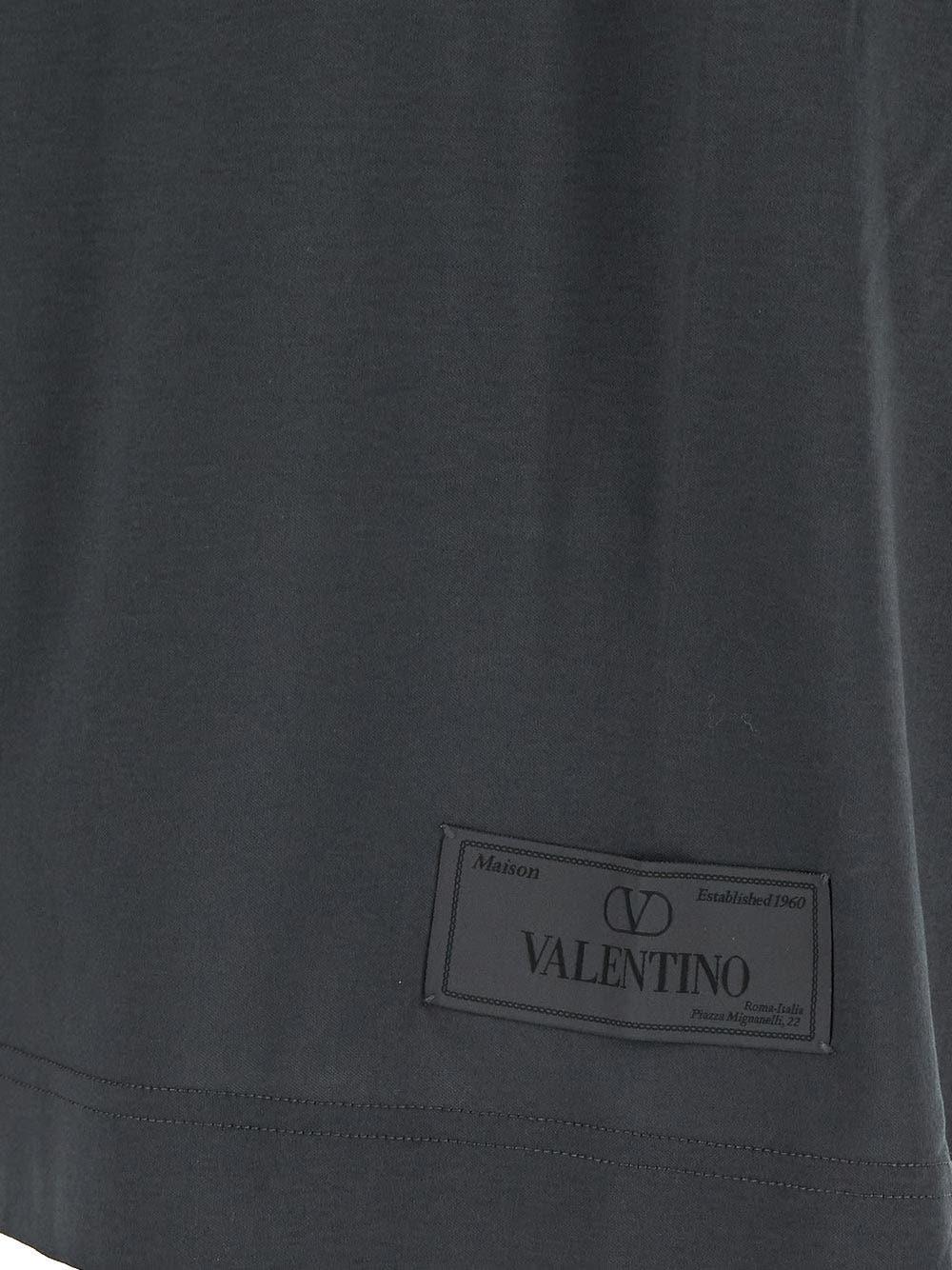 Oluxury Valentino Logo T-Shirt Latest fashion