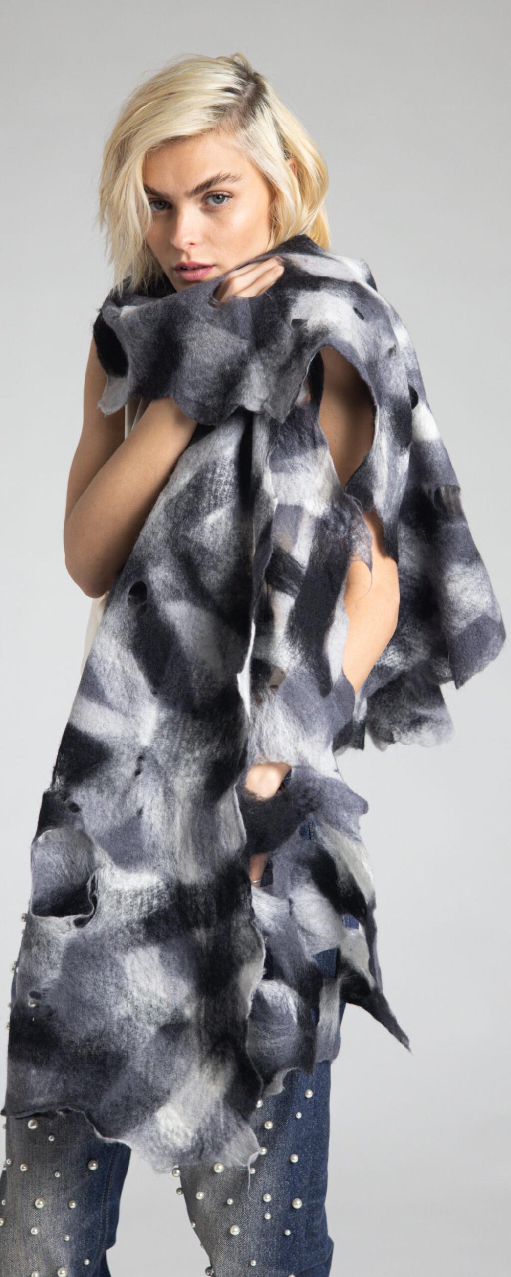 Rossano Perini SCARF 37FW24 GREY Italy