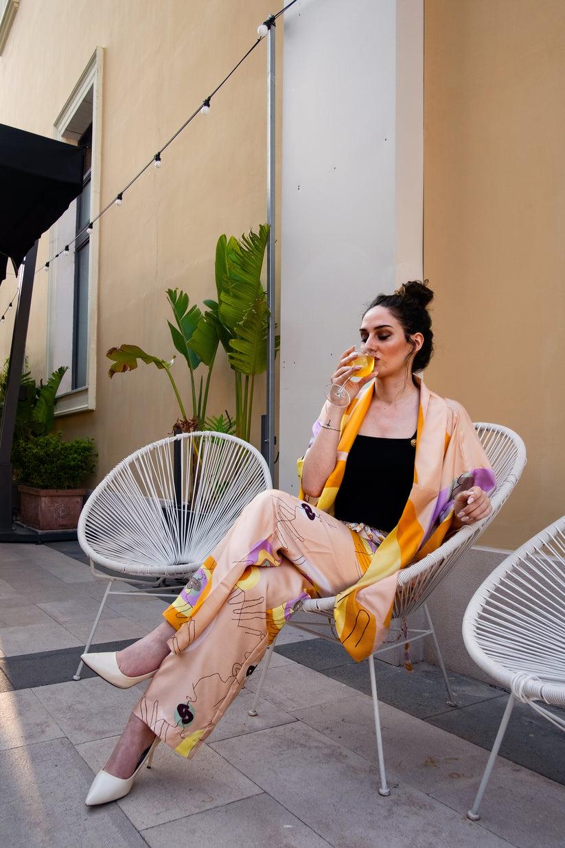 Sans Tabù Kimono corto pura seta manica lunga "Il bacio" – Nude 2025