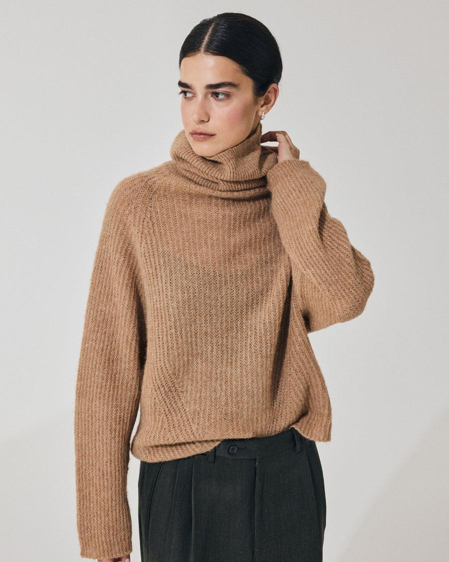 Scaglione TURTLE NECK RAGLAN GLITTER CARAMEL Promozione Limitata