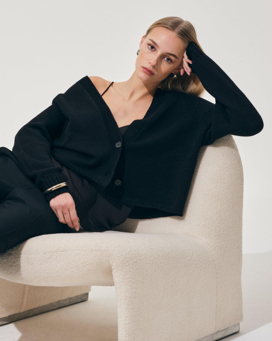 Scaglione CARDIGAN RAGLAN SEAMLESS MERINO BLACK Prezzo basso