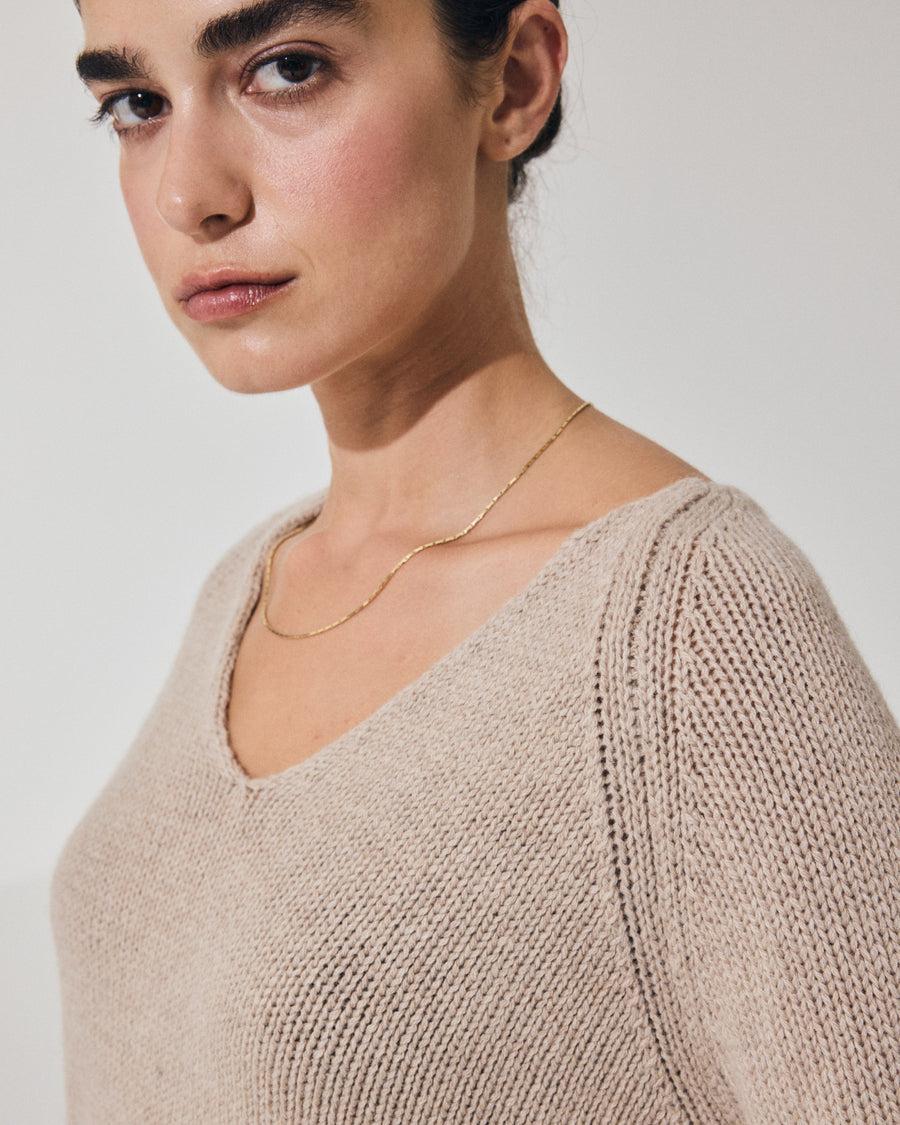 Scaglione V NECK SUPER SOFT SAND Offerta speciale