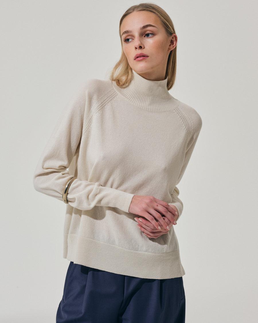 Scaglione TURTLE NECK RAGLAN RIBBED SIDES MILK Flash Sale