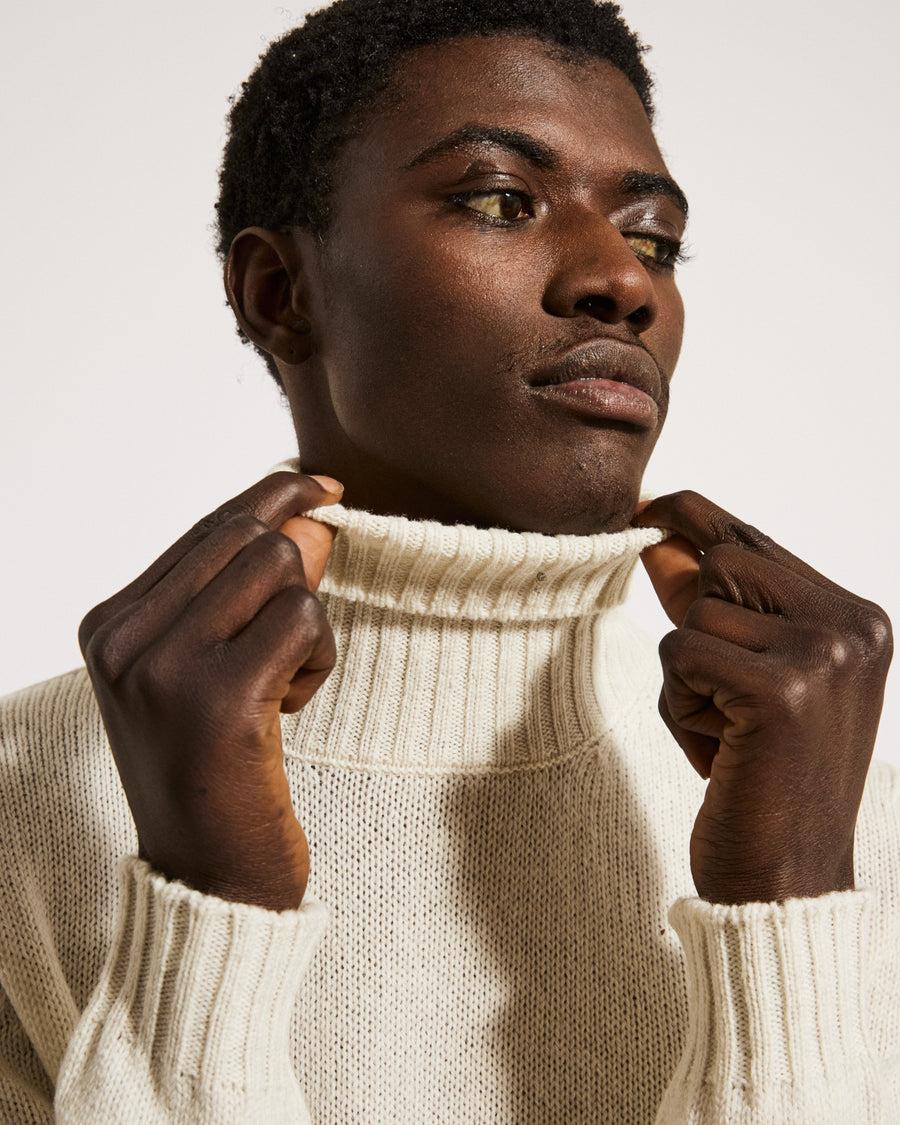 Scaglione TURTLE NECK SEAMLESS SOFTWOOL MILK Vendita calda