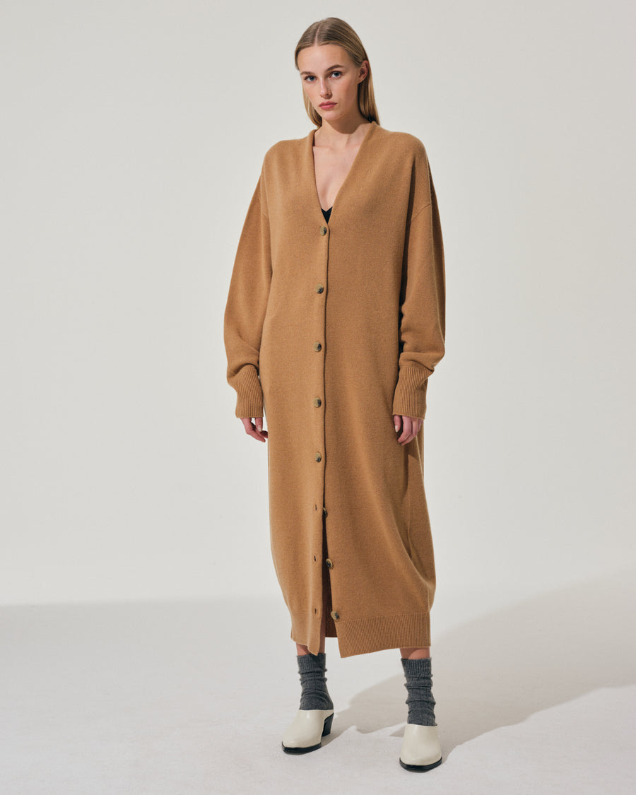 Scaglione CARDIGAN LUNGO SEAMLESS CARAMEL Limitato a 3 giorni