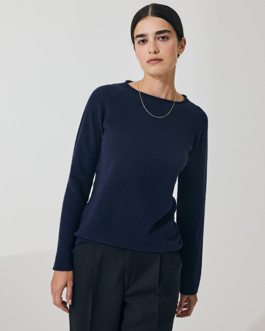 Scaglione ROUND NECK SLIM RAGLAN SEAMLESS NAVY Offerta migliore