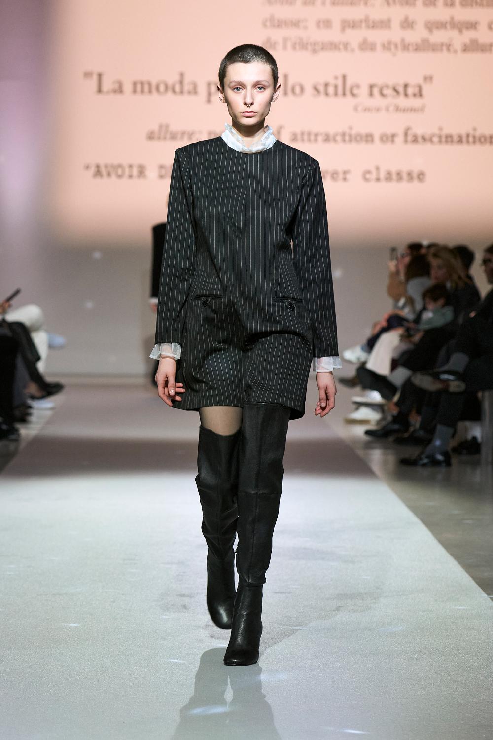 Soallure ABITO CORTO GESSATO CON COLLO IN ORGANZA Lightning offer