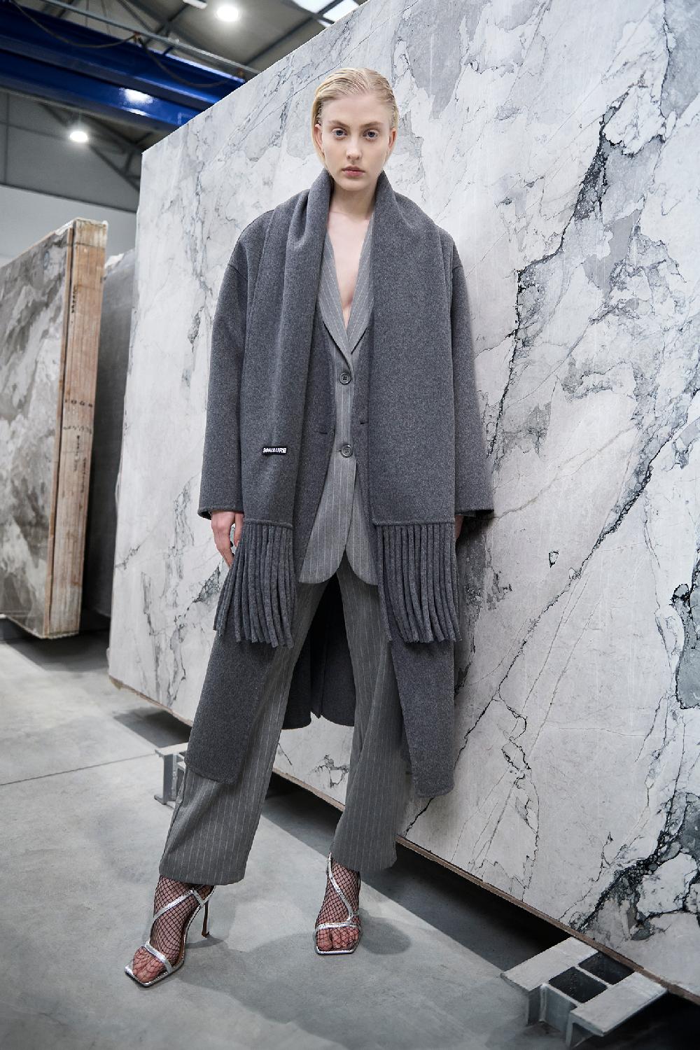 Soallure CAPPOTTO IN LANA CON SCIARPA Offerte stagionali