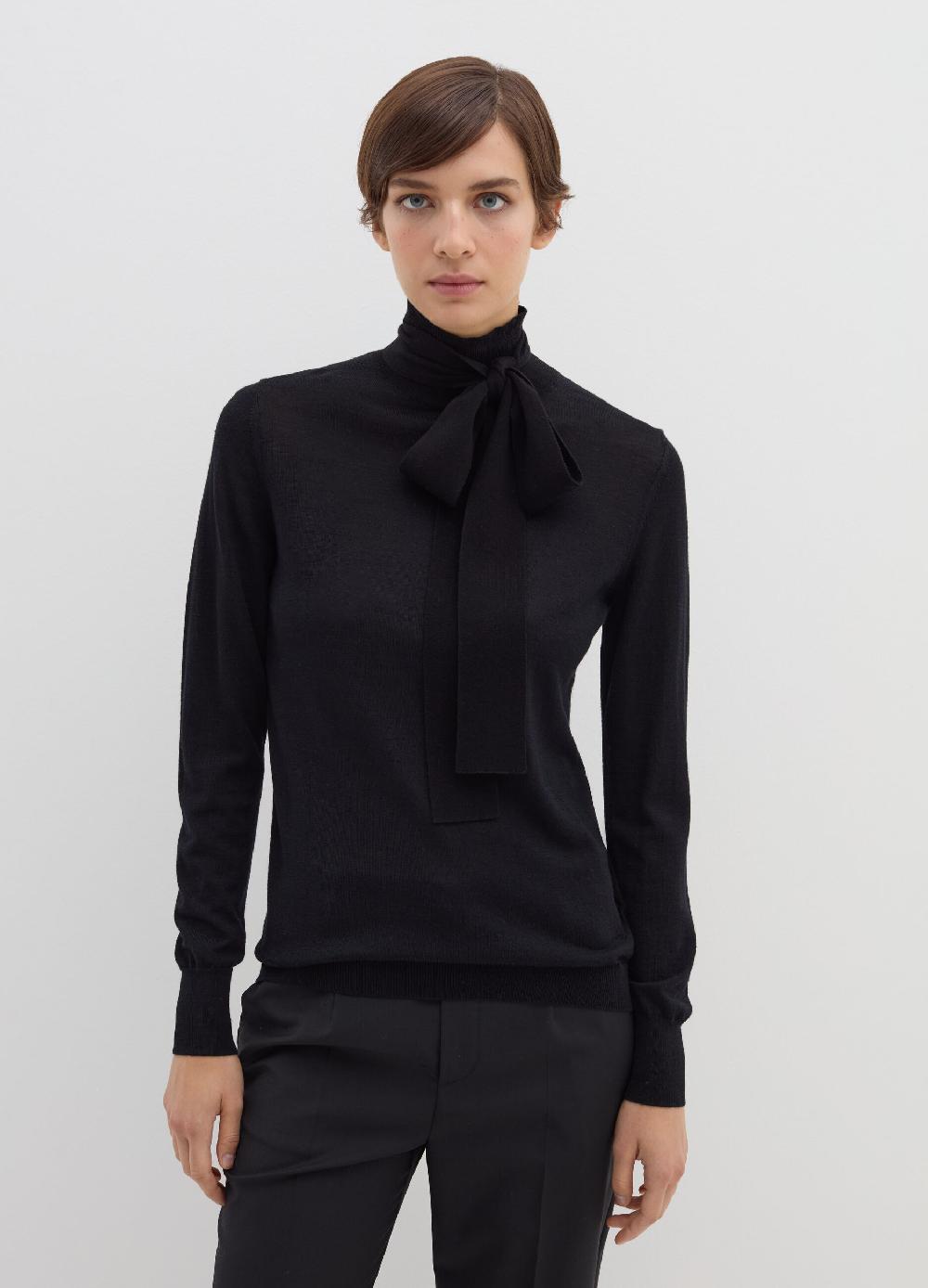 Stefanel Maglia a collo alto con foulard Fino al 55% di sconto