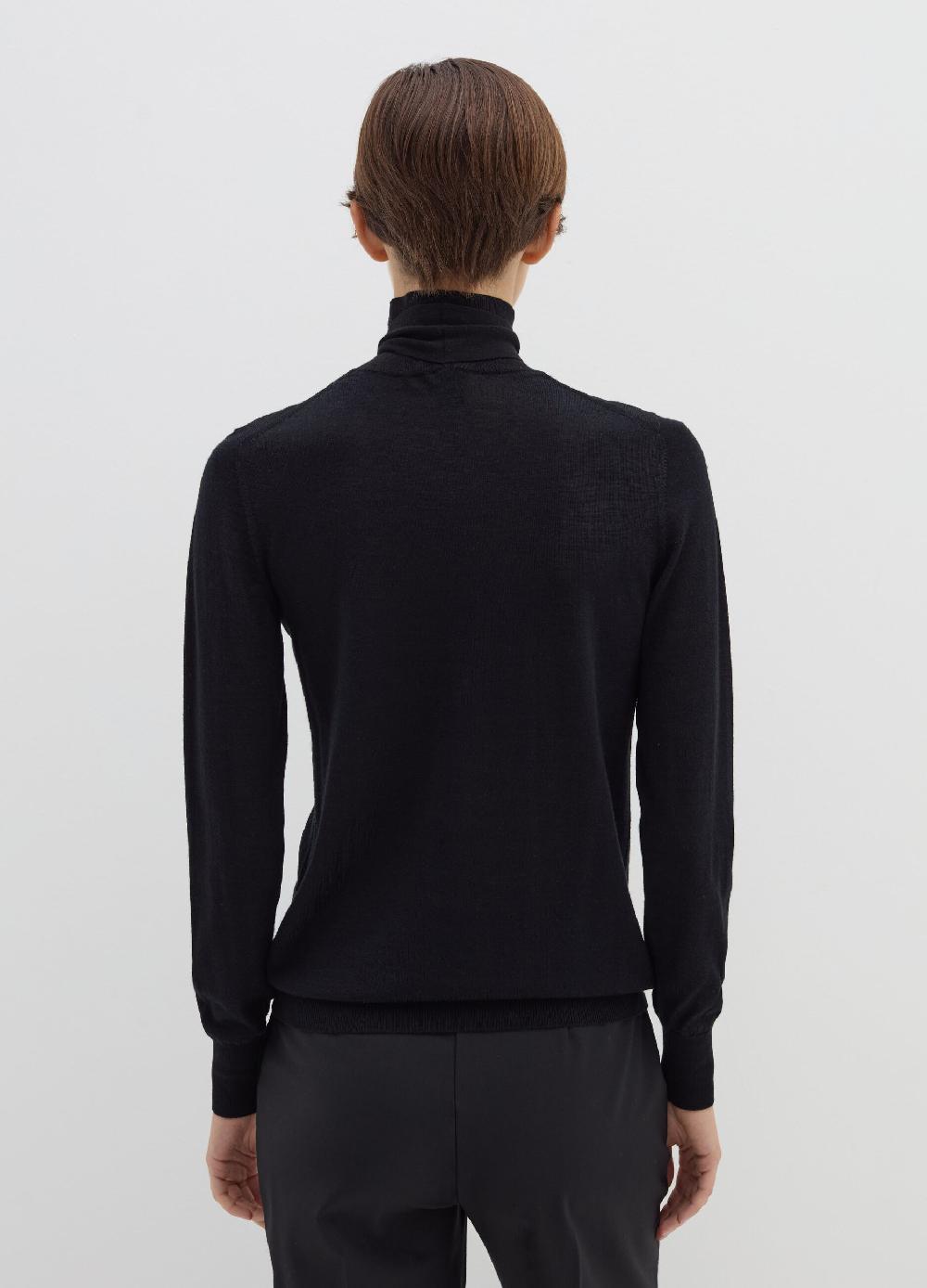 Stefanel Maglia a collo alto con foulard Fino al 55% di sconto