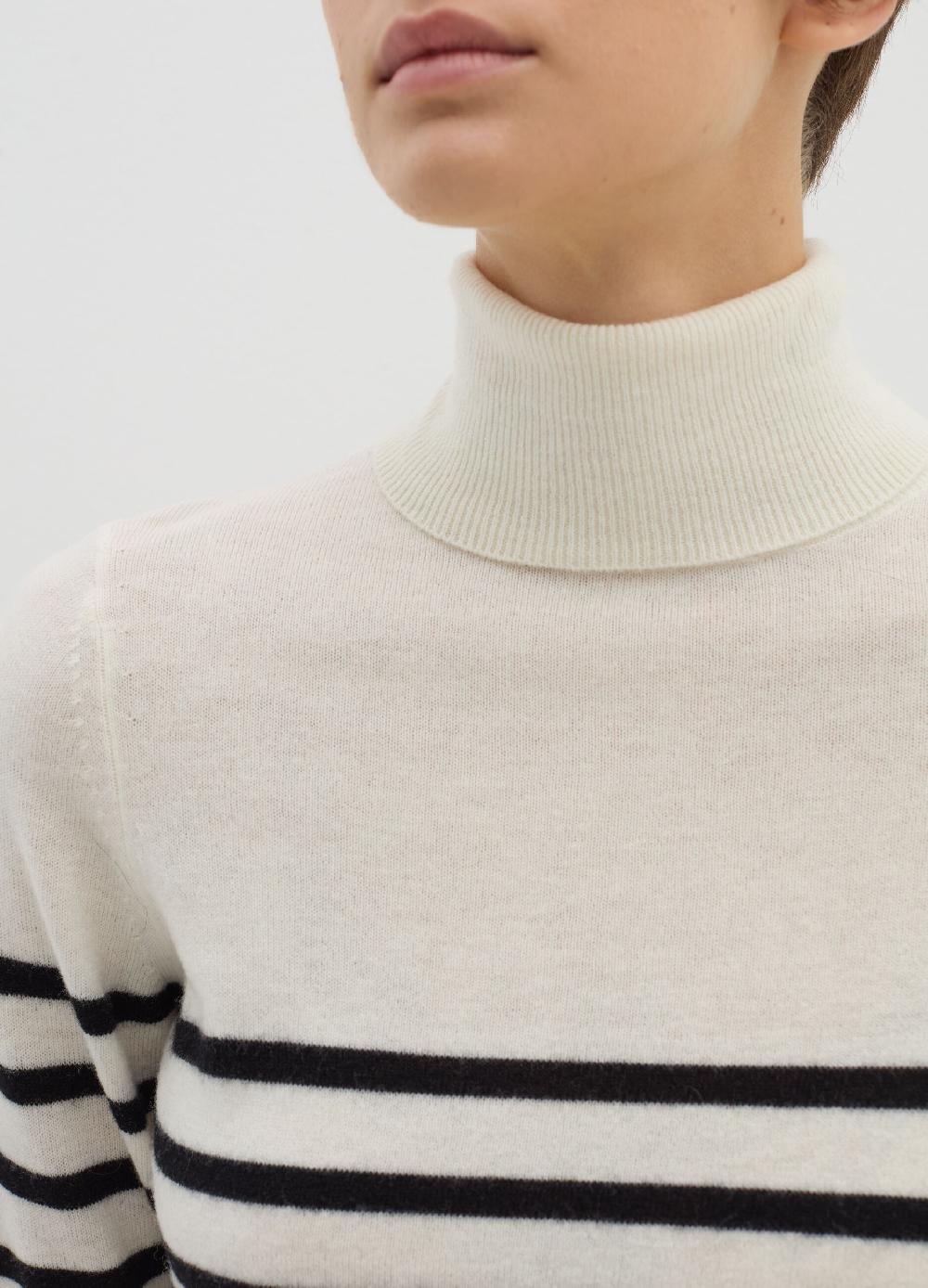 Stefanel Pullover a righe in lana cardata con collo alto 50% di sconto con spedizione gratuita