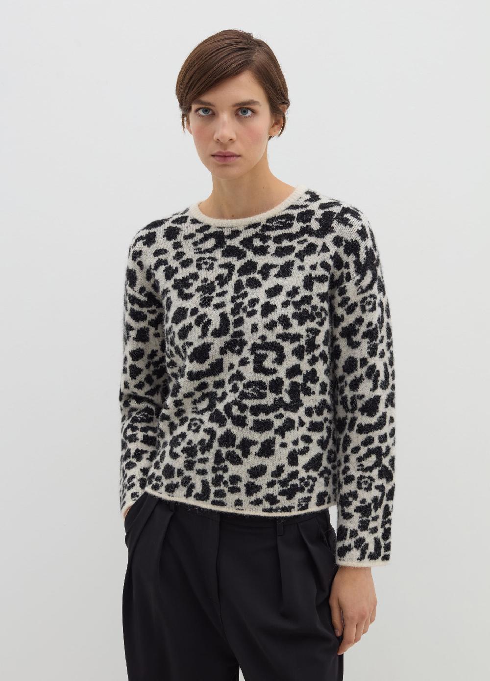 Stefanel Pullover con disegno jacquard animalier Sconti questo mese