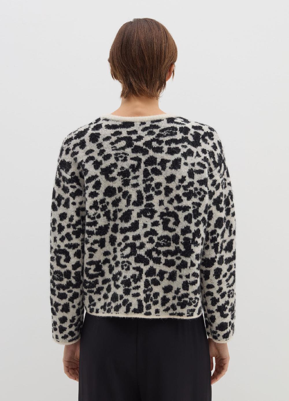 Stefanel Pullover con disegno jacquard animalier Sconti questo mese