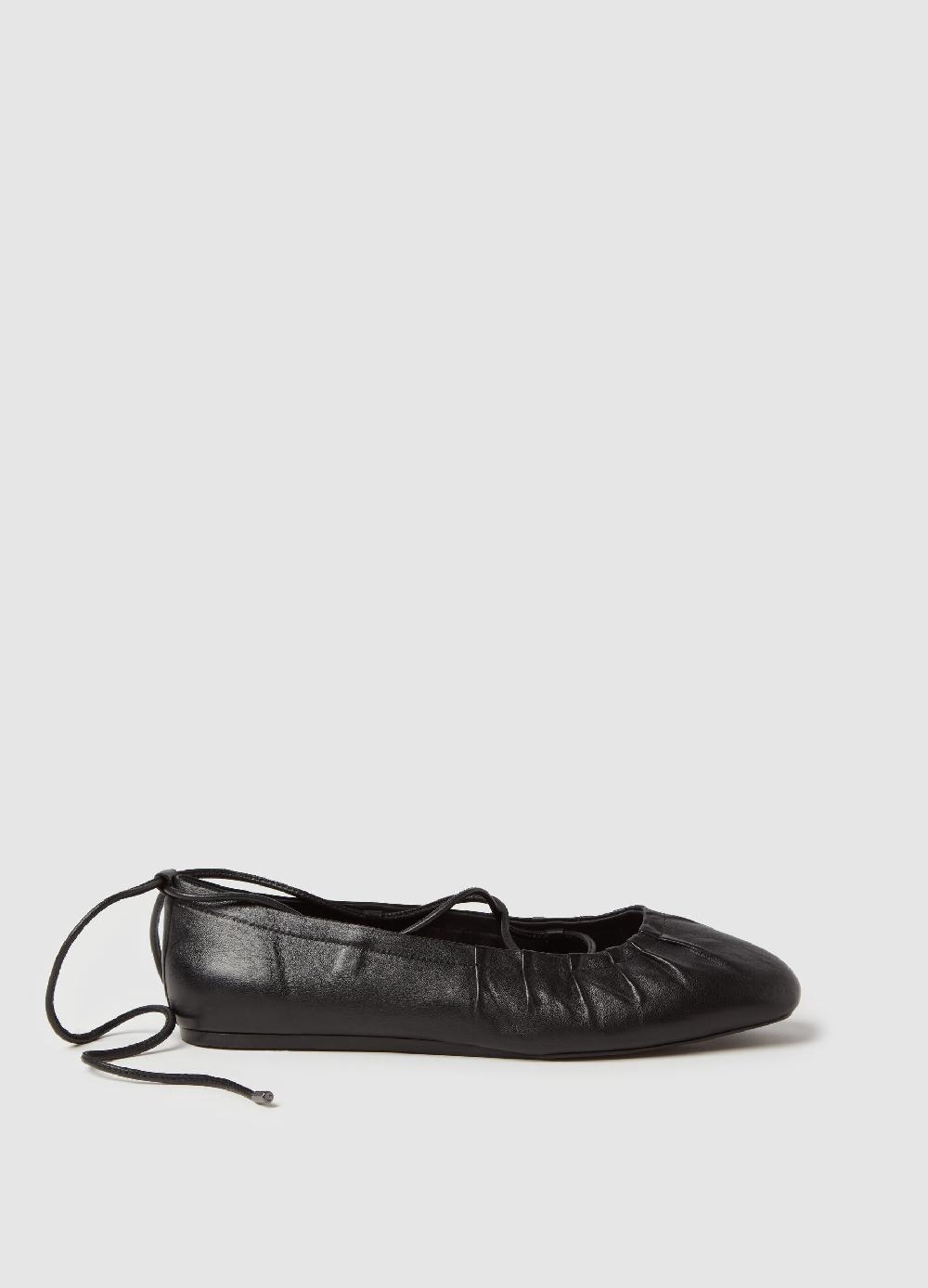 Stefanel Ballerina in pelle con laccetto Esporta salva