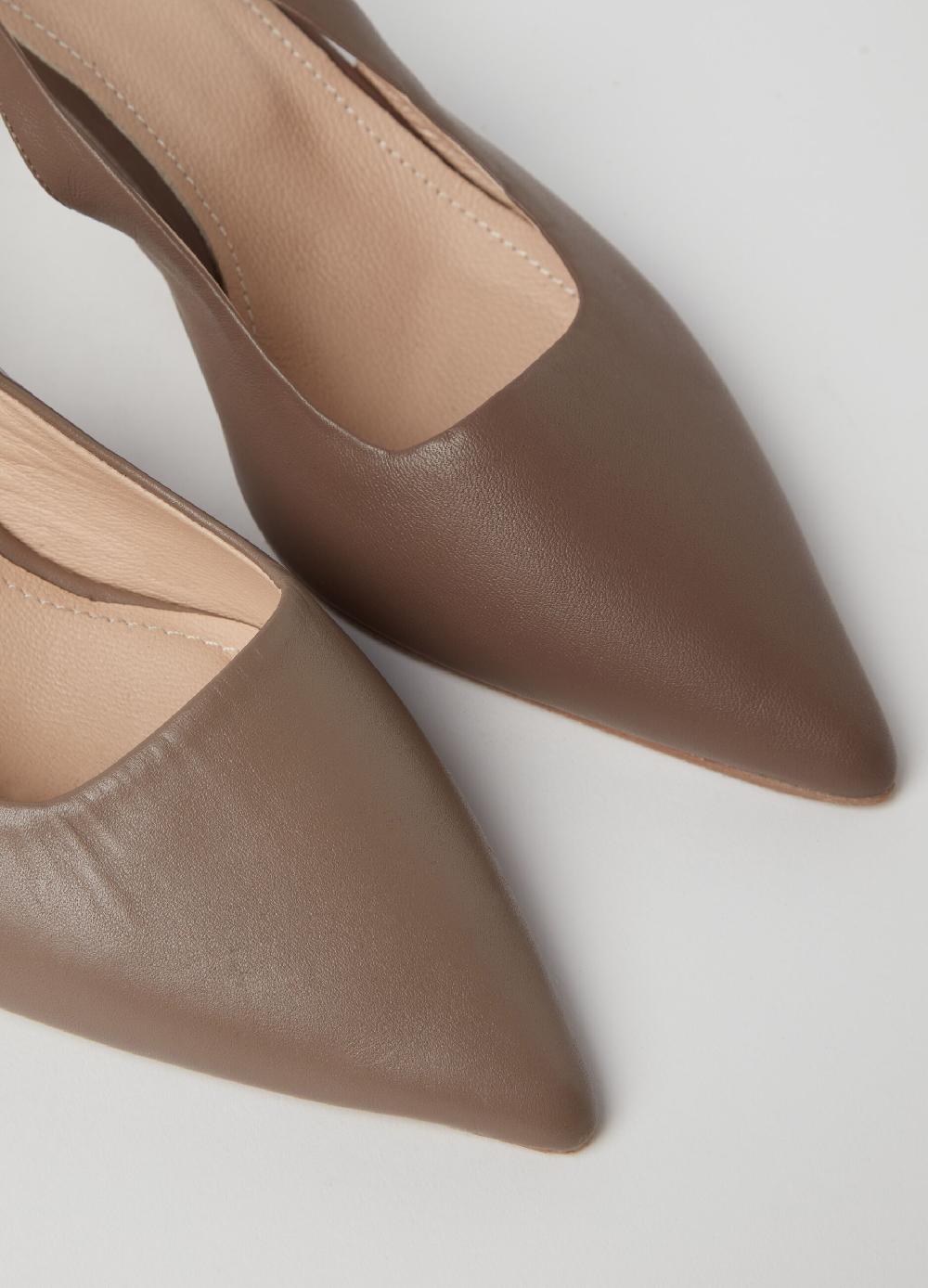 Stefanel Slingback a punta in pelle Black Friday Prezzi