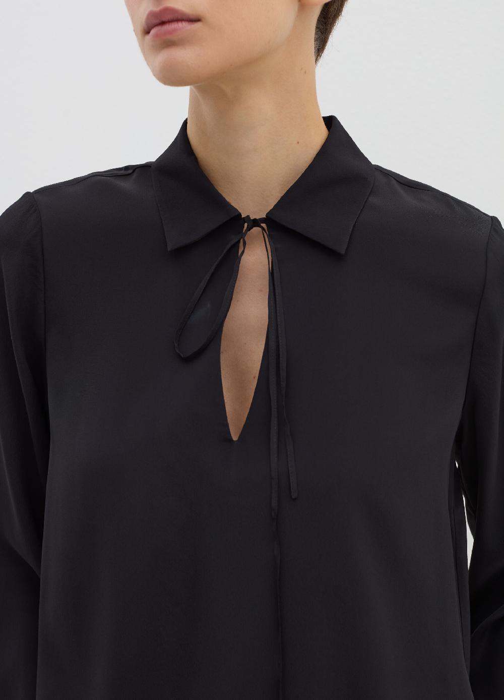 Stefanel Blusa in crêpe de chine con scollo a polo Offerta per la Festa della Mamma