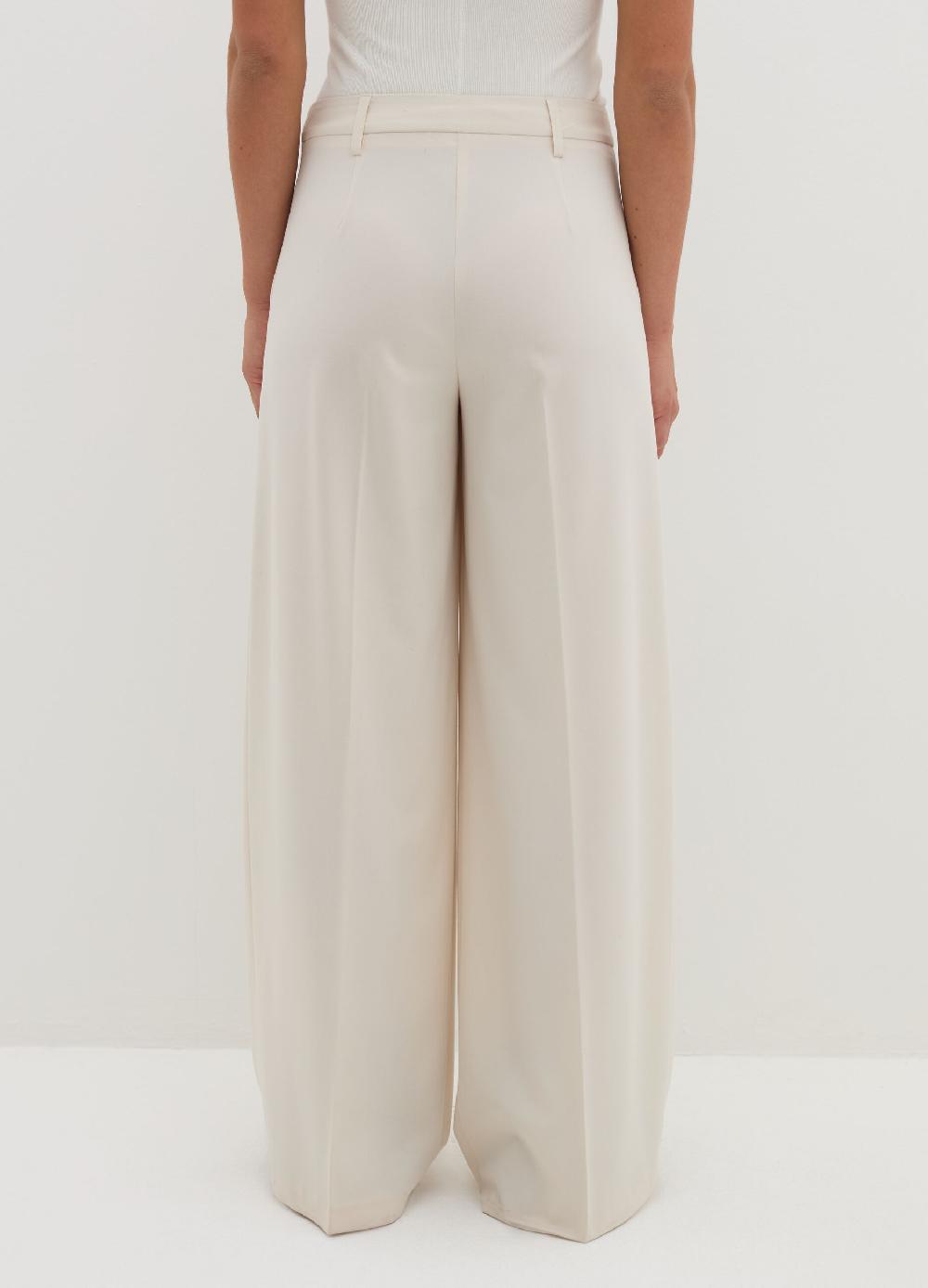 Stefanel Pantalone slouchy fit con pinces Sostegno trimestrale
