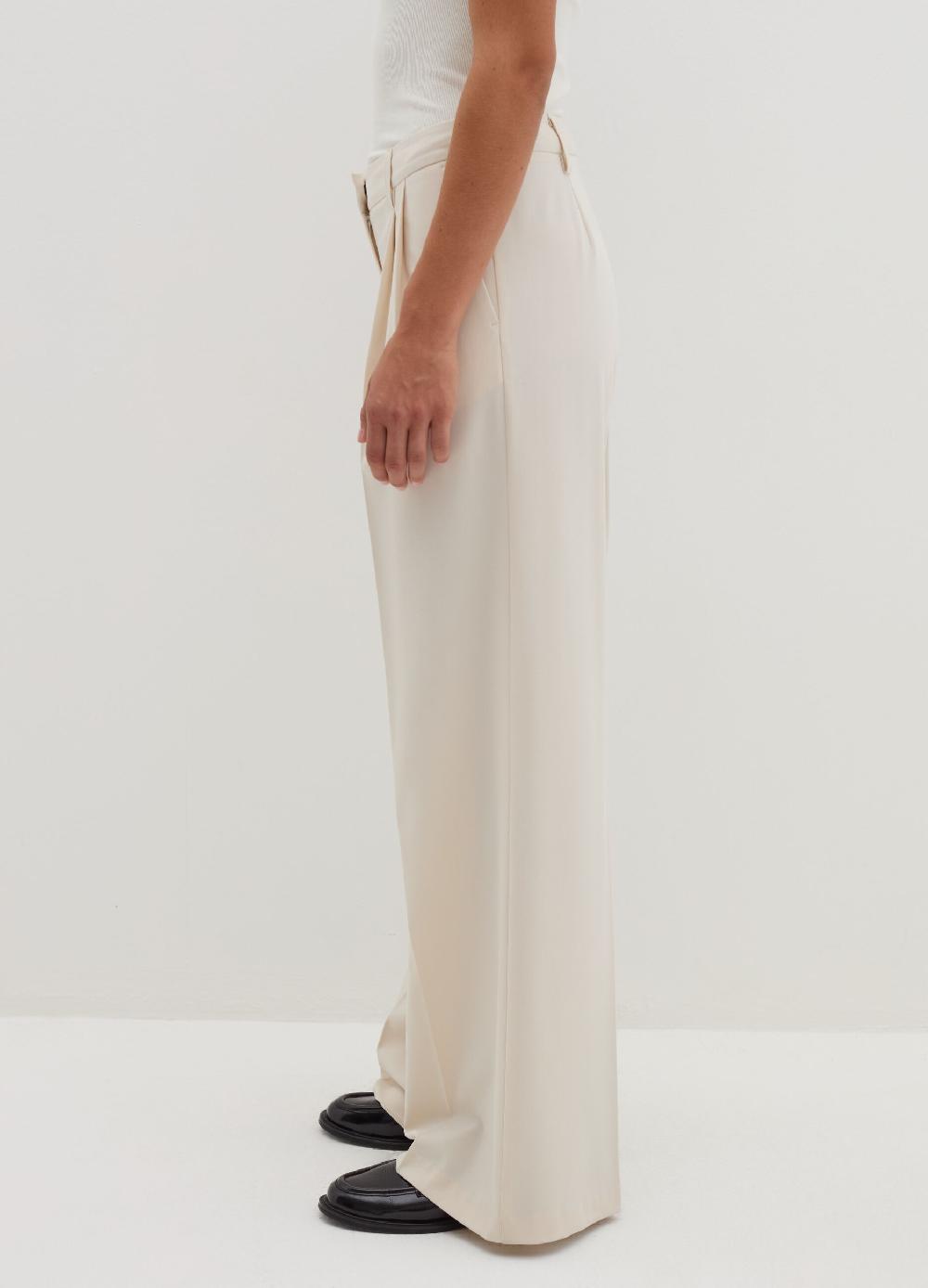 Stefanel Pantalone slouchy fit con pinces Sostegno trimestrale