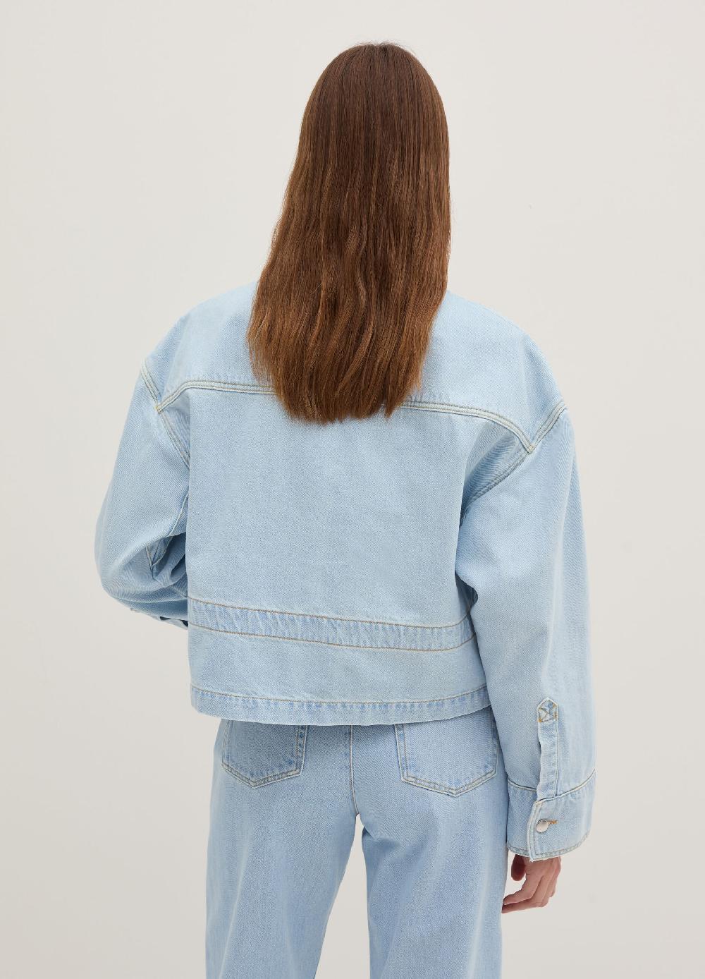 Stefanel Giubbino corto over in denim a collo alto Offerta Anniversario
