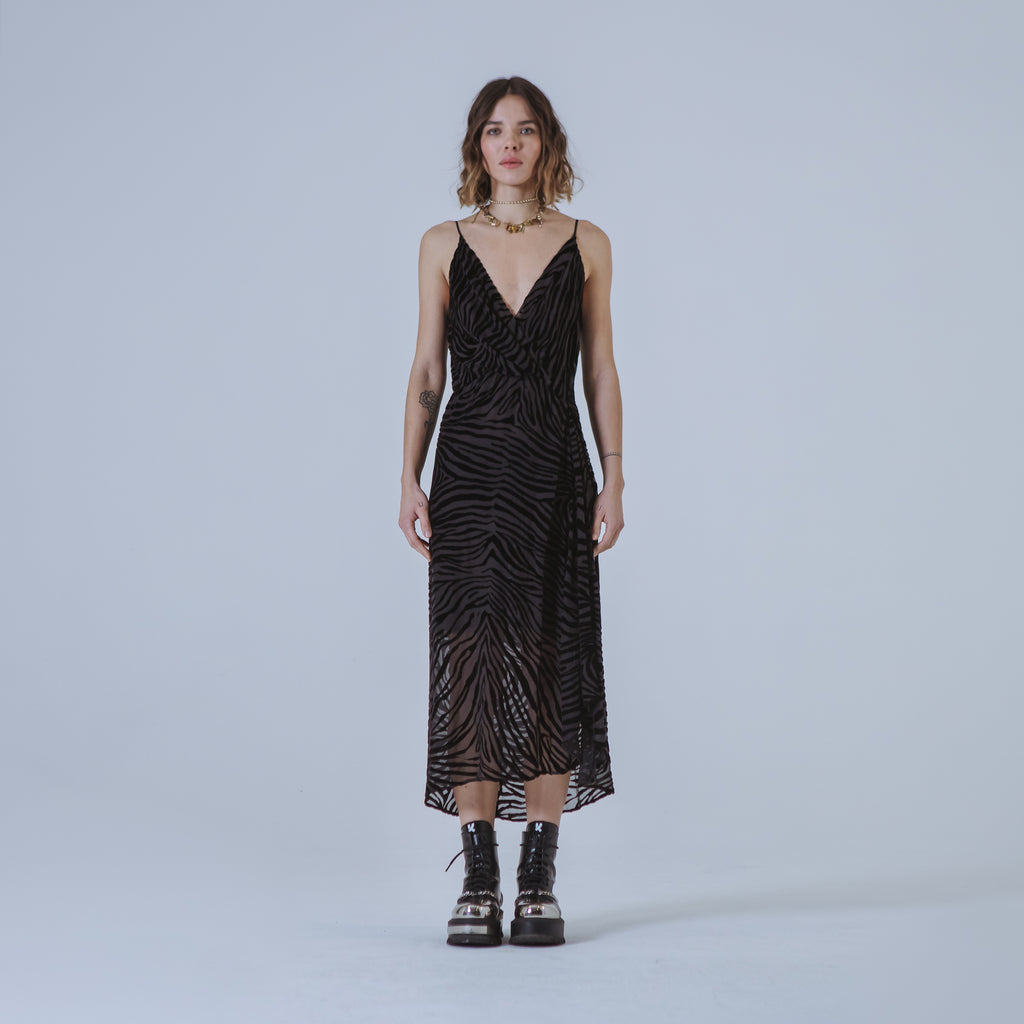Sveta Milano Abito Ann in velluto nero Fino al 60% di sconto