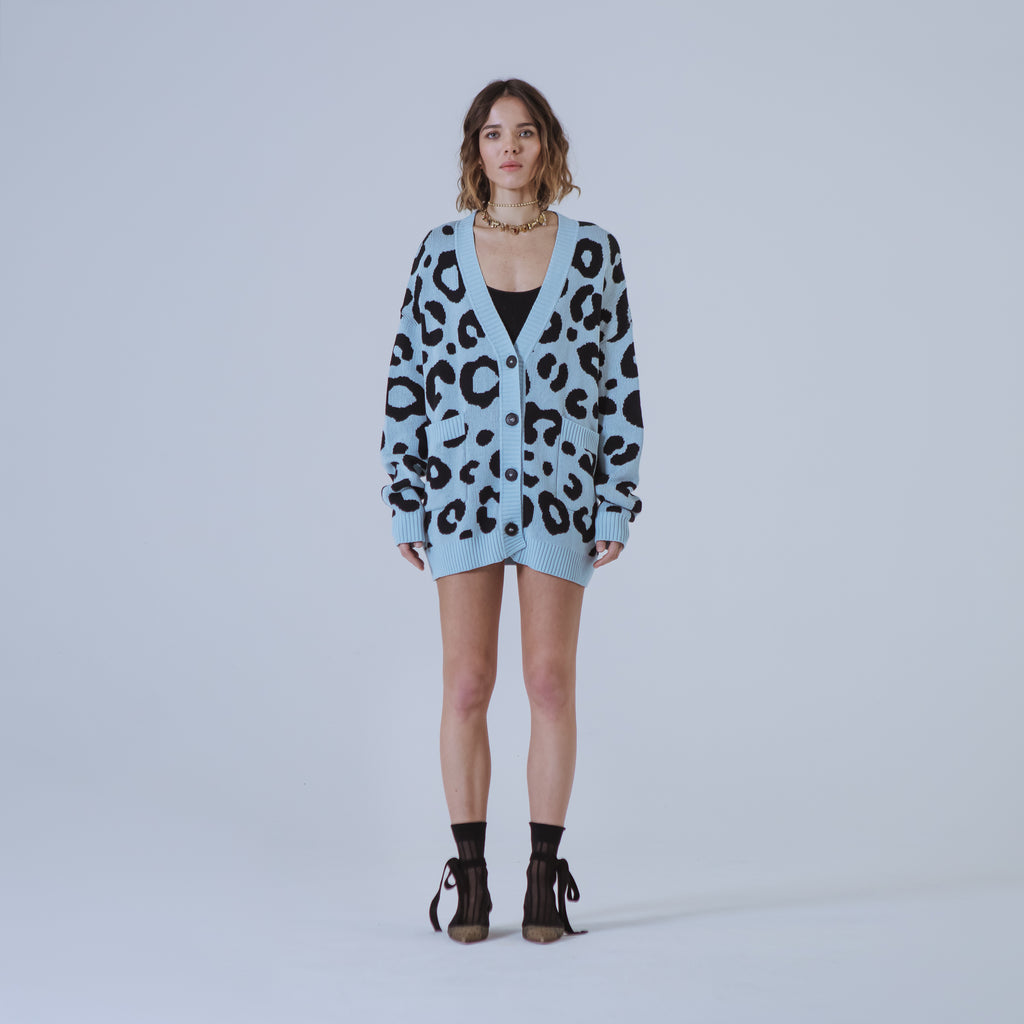 Sveta Milano Cardigan lungo jacquard Georgia in azzurro e nero Shopping Online