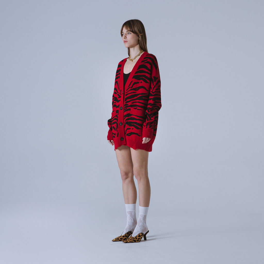 Sveta Milano Cardigan lungo jacquard Georgia in rosso e nero Sottocosto
