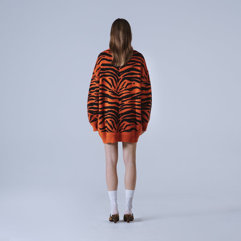 Sveta Milano Cardigan lungo jacquard Eléonore in arancione e nero Lightning offer