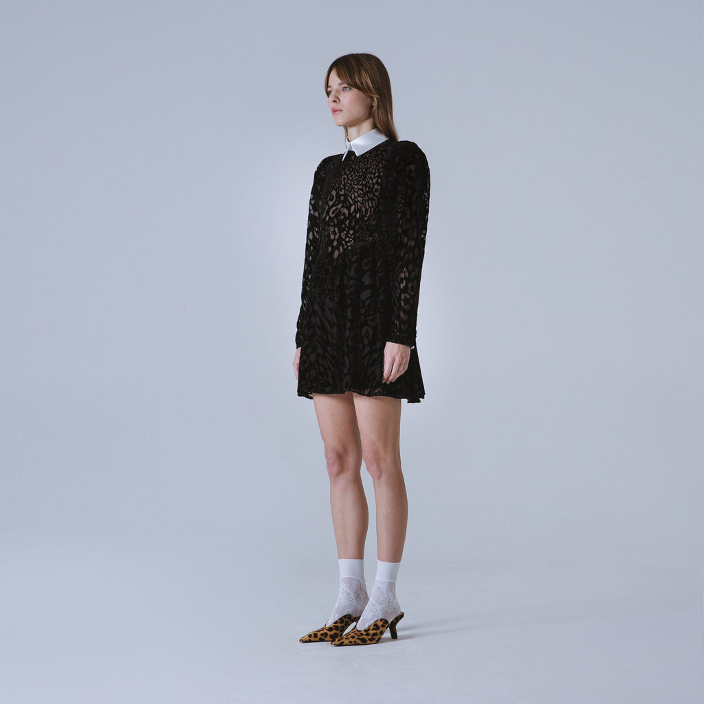 Sveta Milano Abito Oxford con motivo leopardo su velluto nero Offerta speciale della fabbrica
