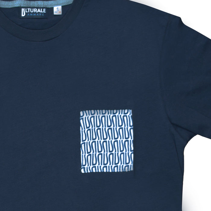 Ulturale T-Shirt blu con taschino bianco e logomania blu in 100% cotone - Ulturale Novità
