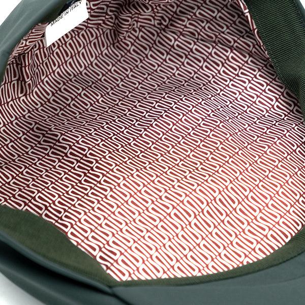 Ulturale Coppola in tessuto impermeabile verde e fodera interna di seta con pattern Ulturale burgundy - Ulturale Qualità