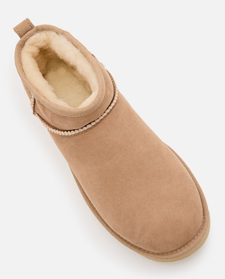 Ugg W CLASSIC ULTRA MINI Ultimi tre giorni