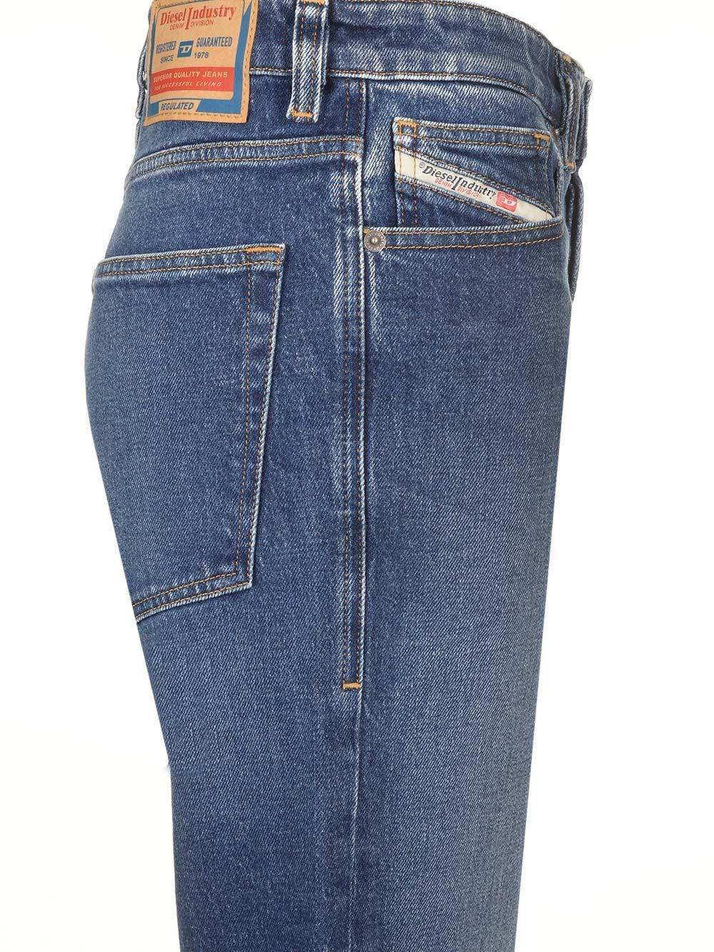 Al Duca D'Aosta Diesel Jeans "1988 D-Ark" Smaltimento dello stoccaggio