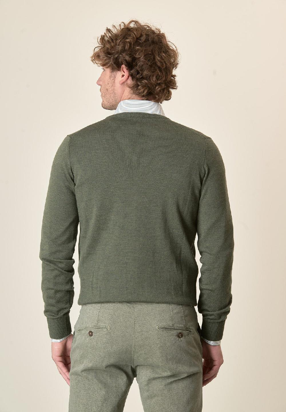 Angelico Scollo V verde lana merinos extrafine Saldi Di Fabbrica