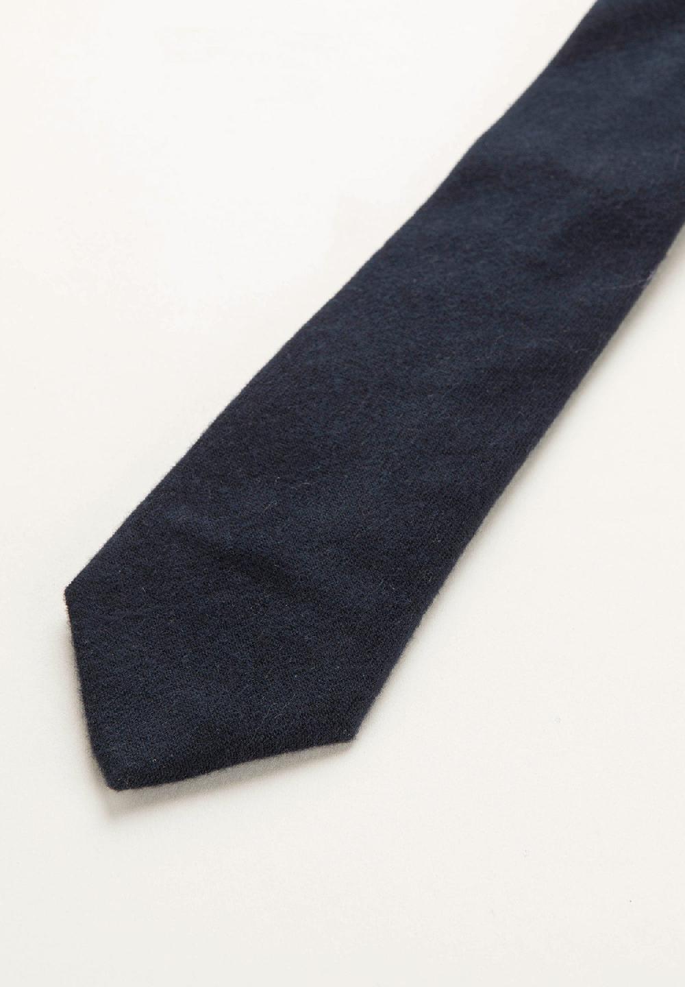 Angelico Cravatta blu navy effetto lana unita Offerte stagionali