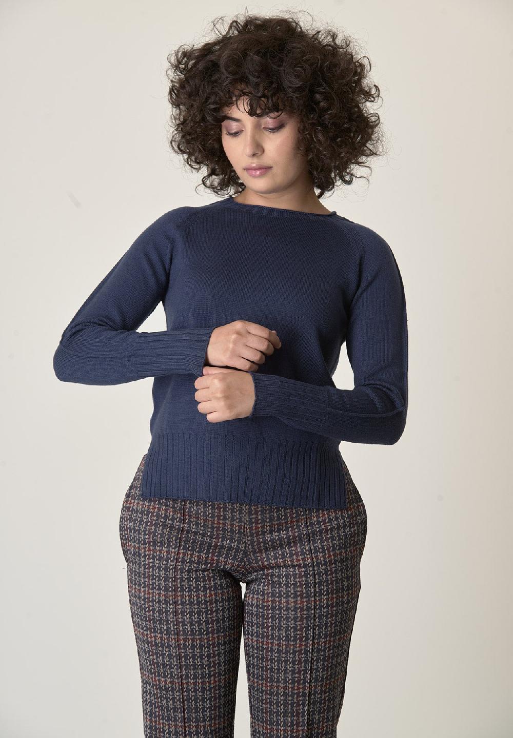 Angelico Girocollo blu lana merinos con spacchi Latest stili