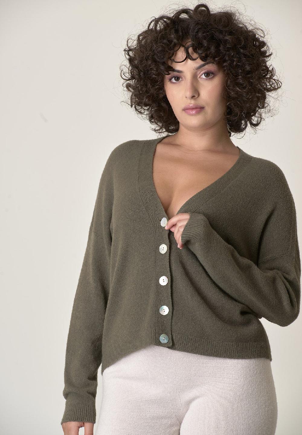 Angelico Cardigan verde muschio bottoni Offerta Giorno del Papà